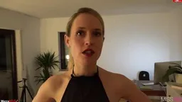 UNGLAUBLICH!!! ARSCHFICK-PISS von deiner CHEFIN! mit MISSMIA