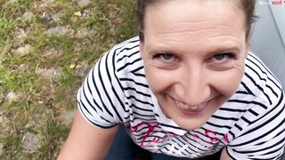 Cumshot direkt neben der Bundesstraße mit Julia-Winter